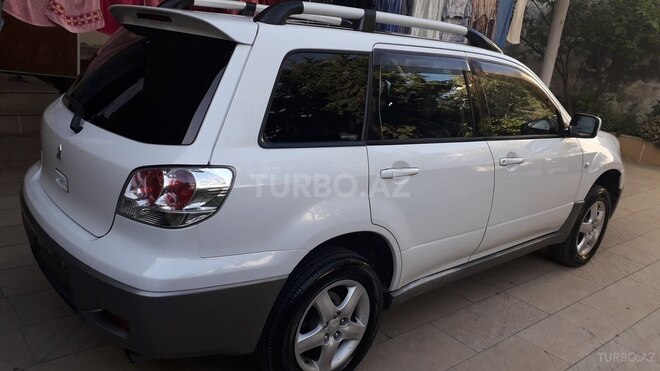 Mitsubishi Outlander 2003, 220,000 km - 2.4 l - Bakı