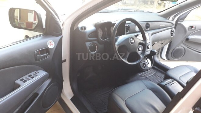 Mitsubishi Outlander 2003, 220,000 km - 2.4 l - Bakı