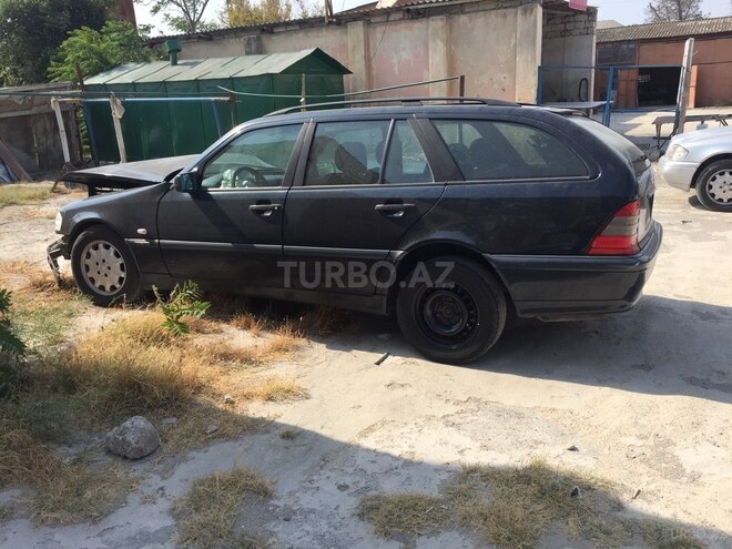 Mercedes C 200 2000, 370,000 km - 0.2 l - Bakı