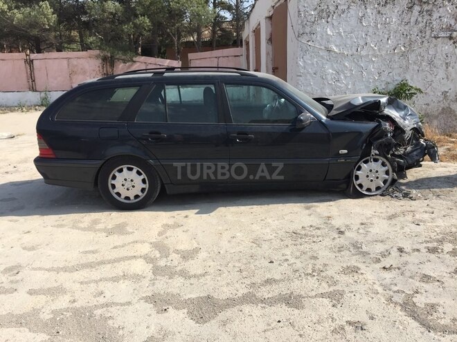 Mercedes C 200 2000, 370,000 km - 0.2 l - Bakı