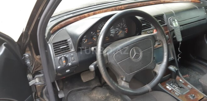 Mercedes C 240 1997, 412,086 km - 2.4 l - Cəlilabad