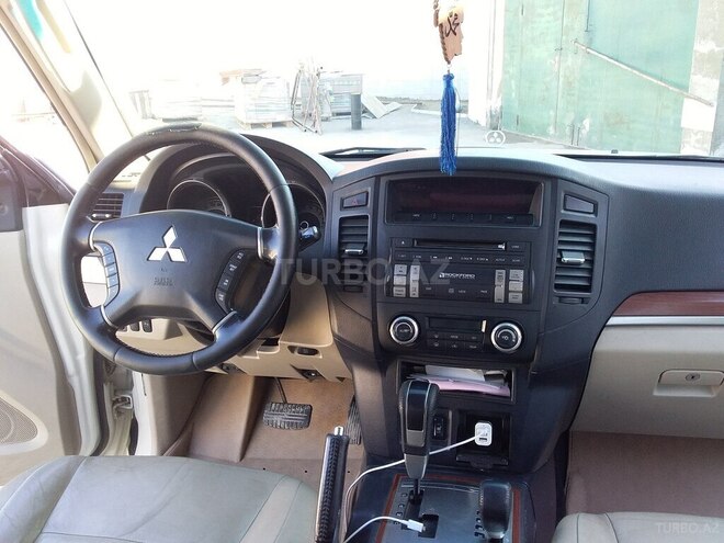 Mitsubishi Pajero 2007, 280,000 km - 3.8 л - Bakı