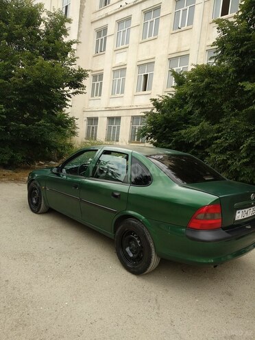 Opel Vectra 1997, 150,000 km - 2.0 л - Bakı