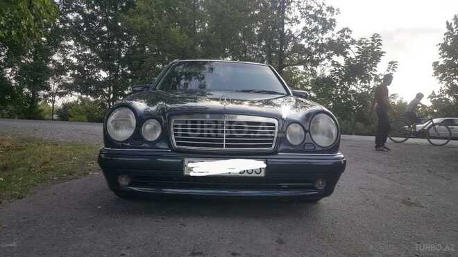 Mercedes E 320 1998, 301,000 km - 3.2 l - Zaqatala