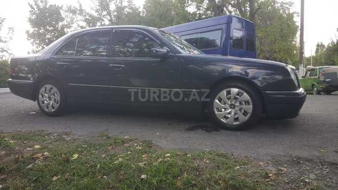 Mercedes E 320 1998, 301,000 km - 3.2 l - Zaqatala