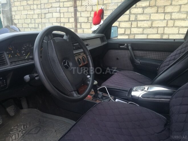 Mercedes 190 1991, 300,452 km - 1.8 l - Sumqayıt