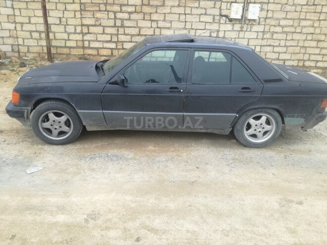 Mercedes 190 1991, 300,452 km - 1.8 l - Sumqayıt
