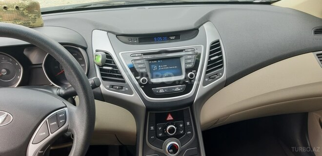 Hyundai Elantra 2015, 82,000 km - 1.8 l - Bakı