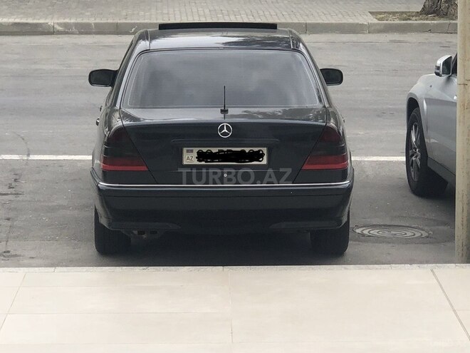 Mercedes C 220 1999, 301,000 km - 2.2 л - Bakı