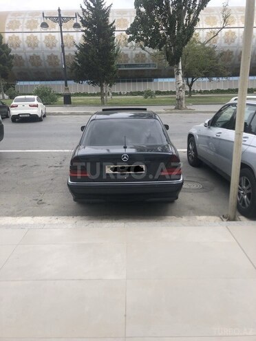 Mercedes C 220 1999, 301,000 km - 2.2 л - Bakı