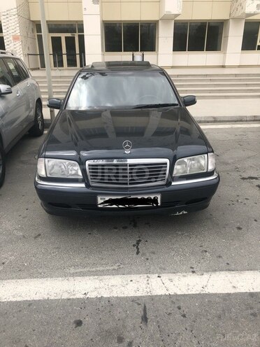 Mercedes C 220 1999, 301,000 km - 2.2 л - Bakı