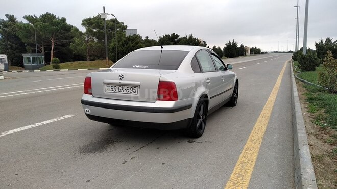 Volkswagen Passat 1999, 338,000 km - 1.6 л - Bakı