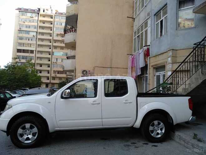 Nissan Navara 2014, 221,000 km - 2.5 л - Bakı