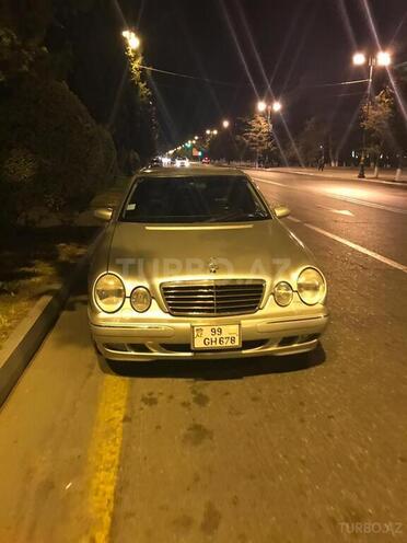 Mercedes E 240 2001, 213,000 km - 2.6 l - Sumqayıt