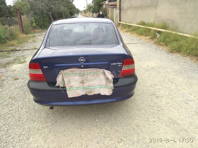Opel Vectra 1997, 275,457 km - 1.8 l - Sumqayıt