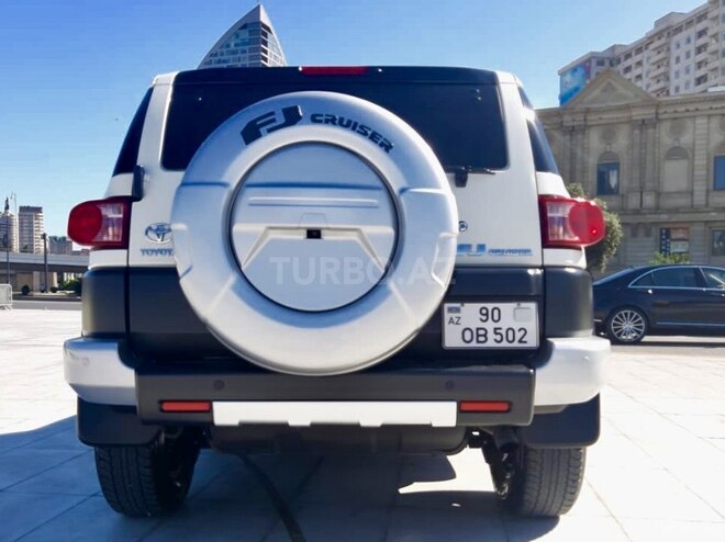Toyota FJ Cruiser 2013, 91,000 km - 4.0 л - Bakı