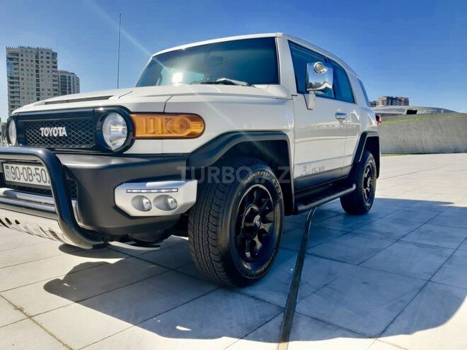Toyota FJ Cruiser 2013, 91,000 km - 4.0 л - Bakı