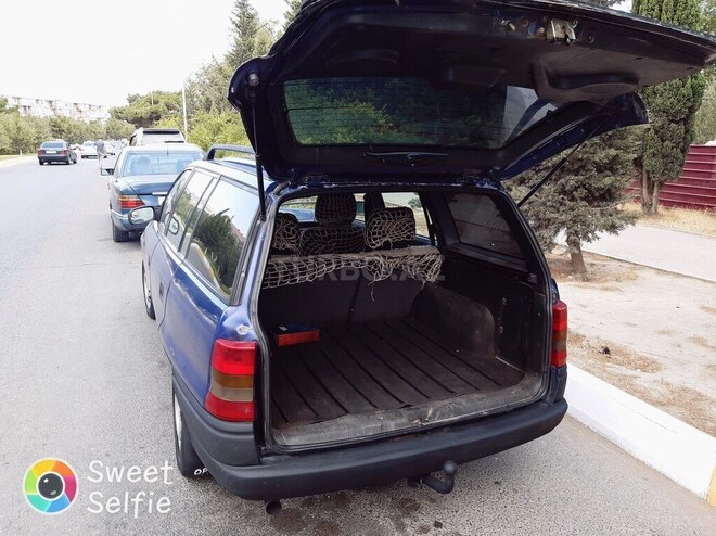 Opel Astra 1995, 450,000 km - 1.6 l - Sumqayıt
