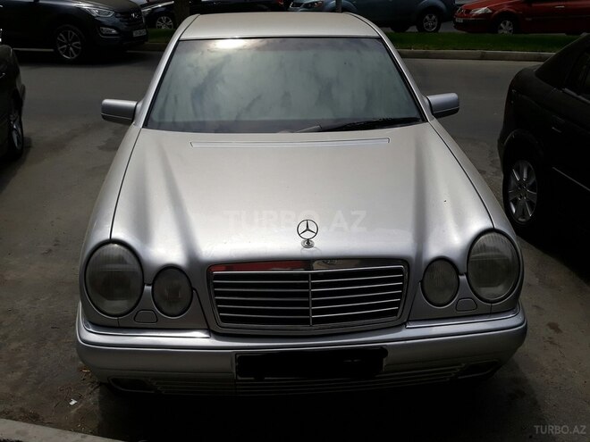 Mercedes E 240 1998, 355,000 km - 2.4 l - Bakı