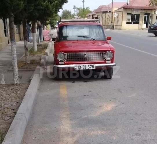 LADA (VAZ) 2102 1977, 350,000 km - 1.3 l - Ucar