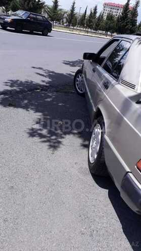 Mercedes 190 1990, 360,000 km - 2.0 l - Zaqatala