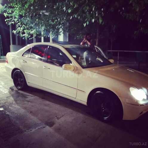Mercedes C 240 2003, 145,000 km - 2.6 l - Mingəçevir