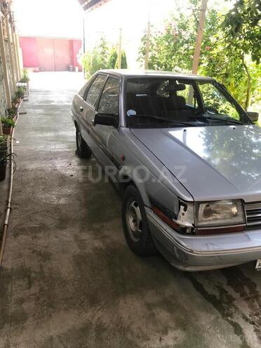 Toyota Corolla 1987, 245,000 km - 1.8 l - Şəki
