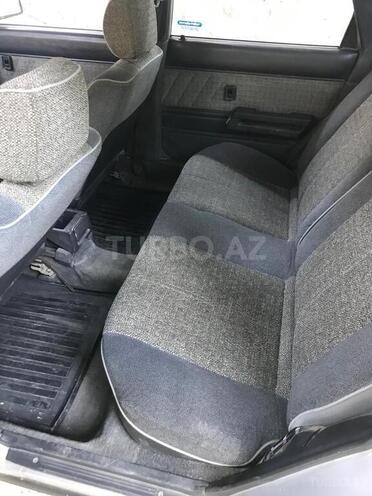 Toyota Corolla 1987, 245,000 km - 1.8 l - Şəki