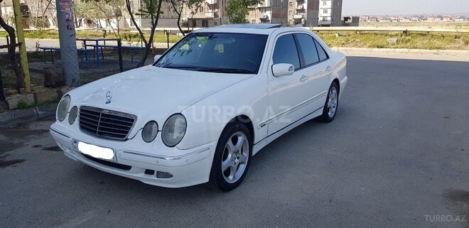 Mercedes E 260 2001, 196,000 km - 2.6 l - Bakı