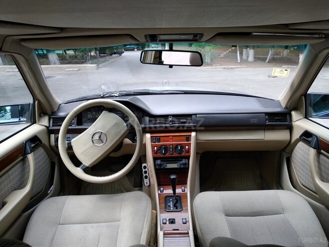 Mercedes E 230 1991, 277,777 km - 2.3 л - Sumqayıt