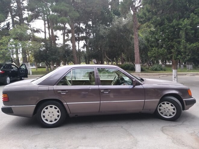 Mercedes E 230 1991, 277,777 km - 2.3 л - Sumqayıt