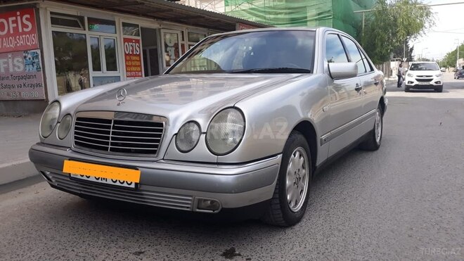 Mercedes E 240 1997, 340,000 km - 2.4 l - Bakı