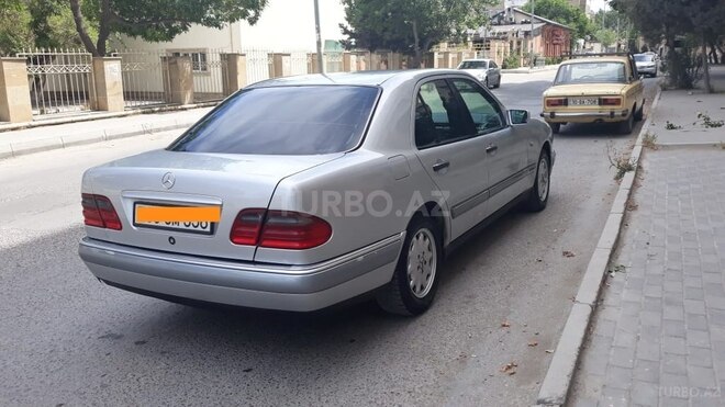Mercedes E 240 1997, 340,000 km - 2.4 l - Bakı