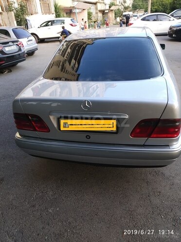 Mercedes E 240 1997, 340,000 km - 2.4 l - Bakı
