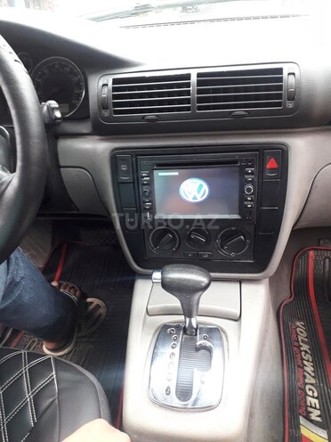 Volkswagen Passat 2003, 200,000 km - 1.8 l - Sumqayıt