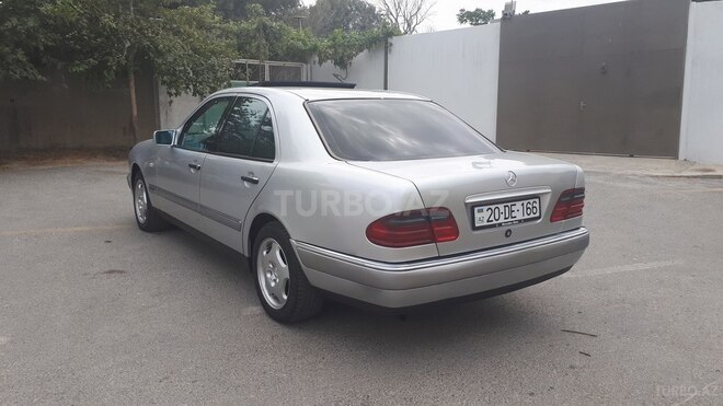 Mercedes E 230 1997, 239,000 km - 2.3 l - Sumqayıt