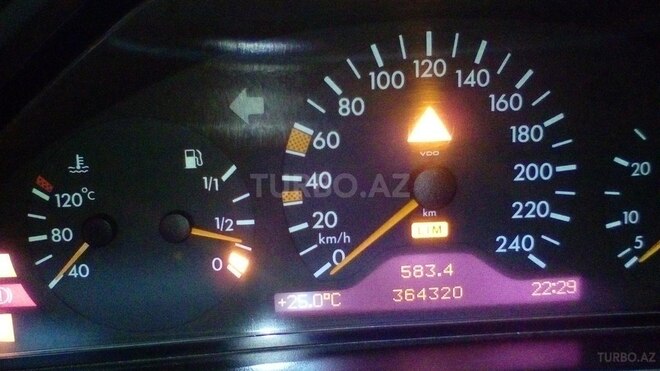 Mercedes E 240 1998, 324,000 km - 2.4 l - Xırdalan