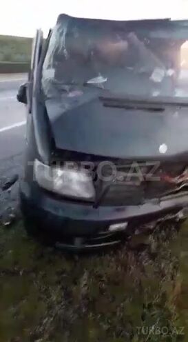 Mercedes Vito 2000, 256,000 km - 2.2 l - Yevlax