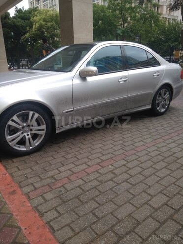 Mercedes E 320 2002, 207,000 km - 3.2 l - Bakı