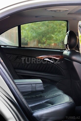 Mercedes E 320 2002, 361,000 km - 3.2 l - Bakı