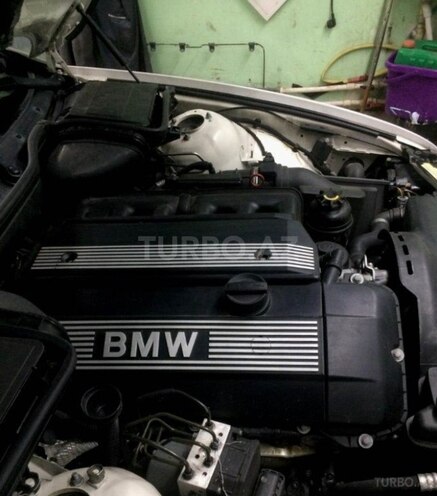 BMW 330 2006, 177,000 km - 0.3 l - Bakı