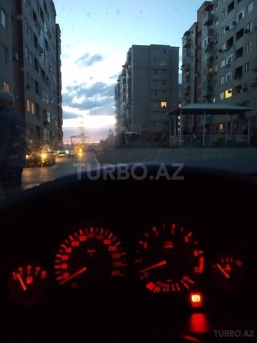 BMW 320 1997, 203,000 km - 2.0 l - Bakı