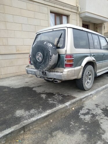 Mitsubishi Pajero 1993, 250,000 km - 2.5 l - Sumqayıt
