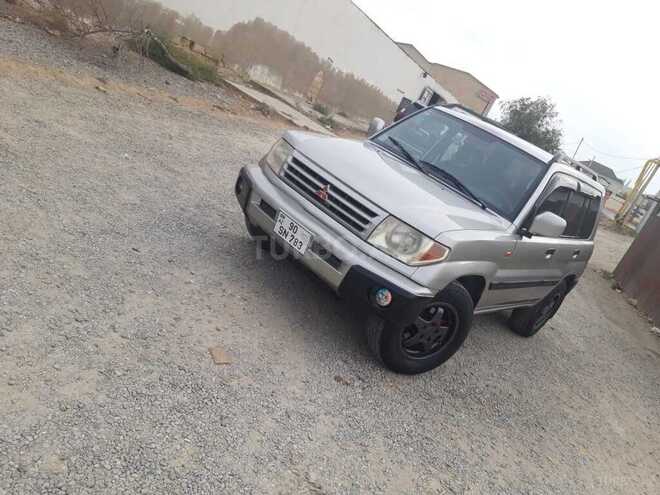 Mitsubishi Pajero io 2002, 180,000 km - 0.2 л - Bakı