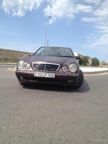 Mercedes E 220 2000, 324,157 km - 2.2 л - Bakı