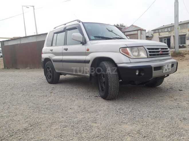 Mitsubishi Pajero io 2002, 180,000 km - 0.2 l - Bakı