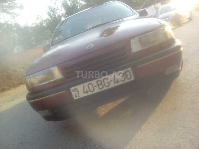 Opel Vectra 1992, 145,000 km - 2.0 л - Sumqayıt