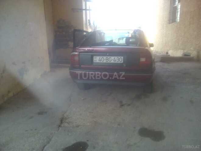 Opel Vectra 1992, 145,000 km - 2.0 л - Sumqayıt