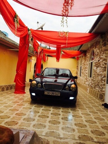 Mercedes E 220 2001, 286,000 km - 16.0 l - Bakı