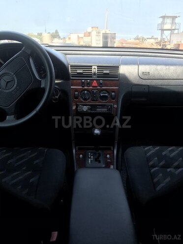 Mercedes C 220 1998, 303,030 km - 2.2 l - Bakı